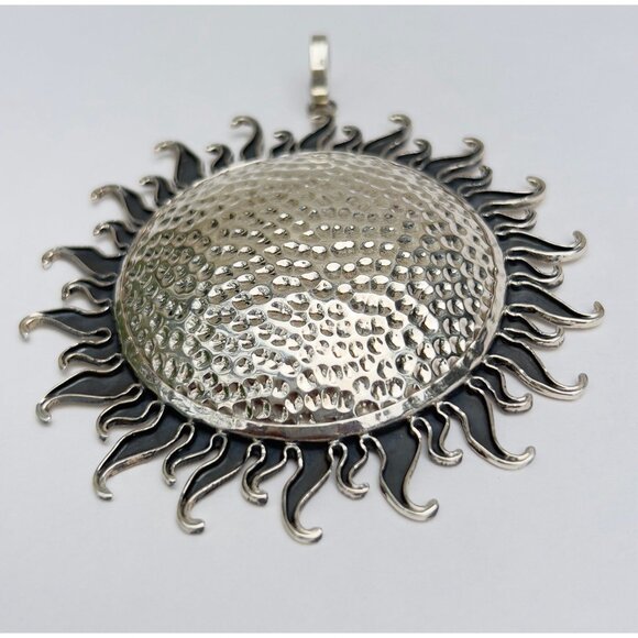 925 Sterling Silver Handcrafted hammered statement SUN pendant - Picture 8 of 12